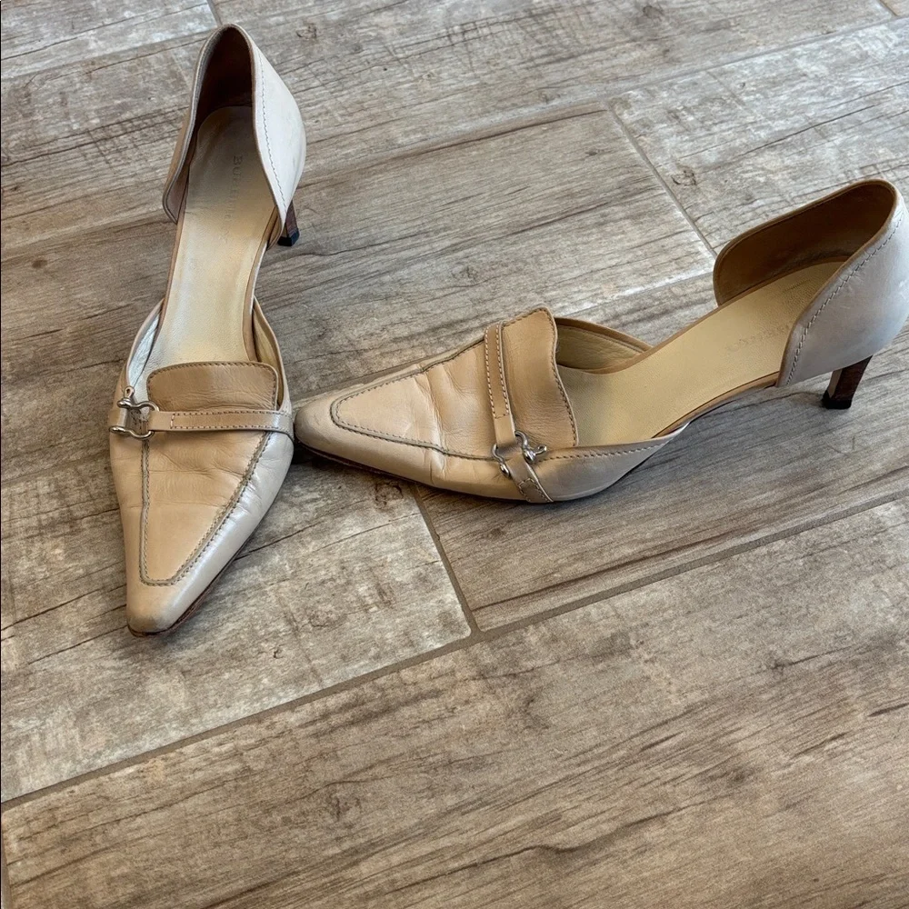 BURBERRY D’ORSAY BEIGE LEATHER SIDE BUCKLE HEELS EU 39 US 8 1/2 MADE IN ITALY - Picture 2 of 4